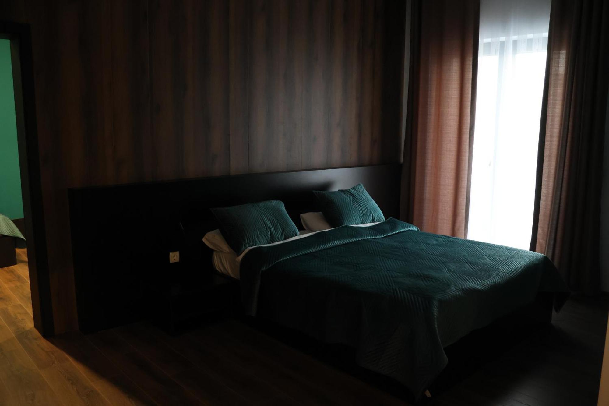 Prior Hotel Prizren Esterno foto