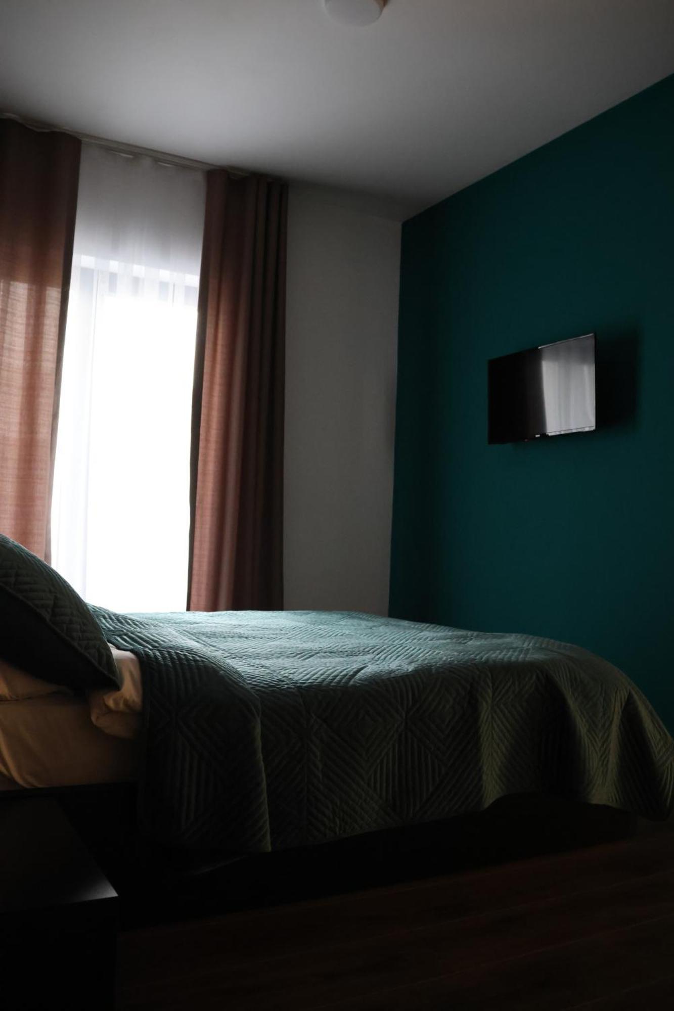 Prior Hotel Prizren Esterno foto