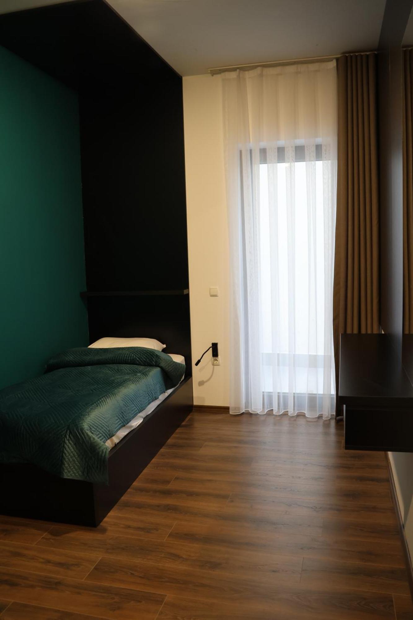 Prior Hotel Prizren Esterno foto