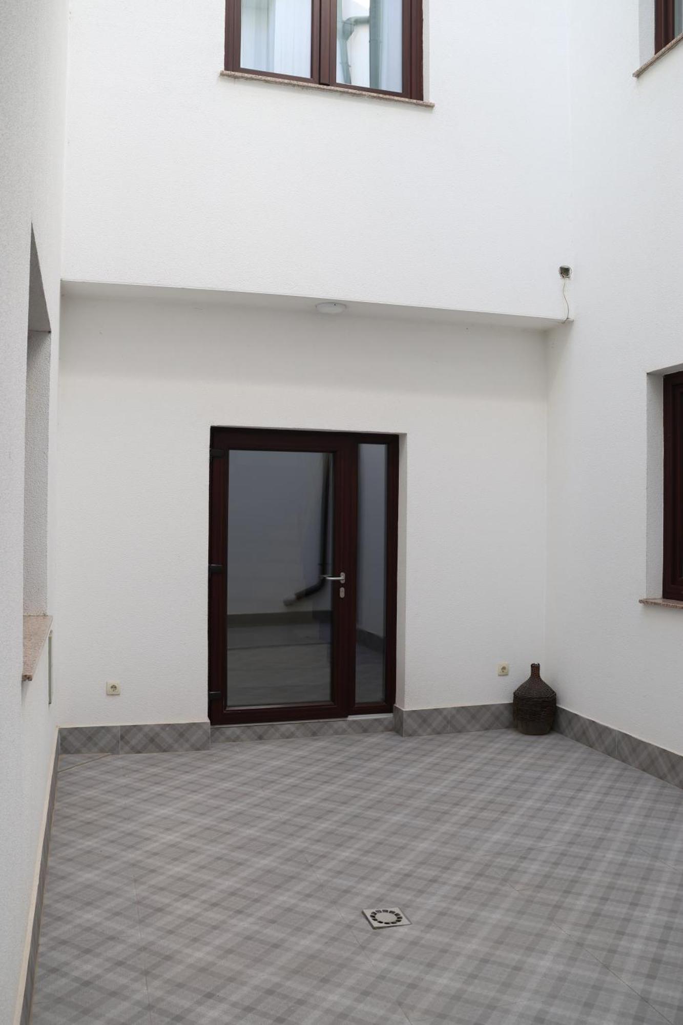 Prior Hotel Prizren Esterno foto