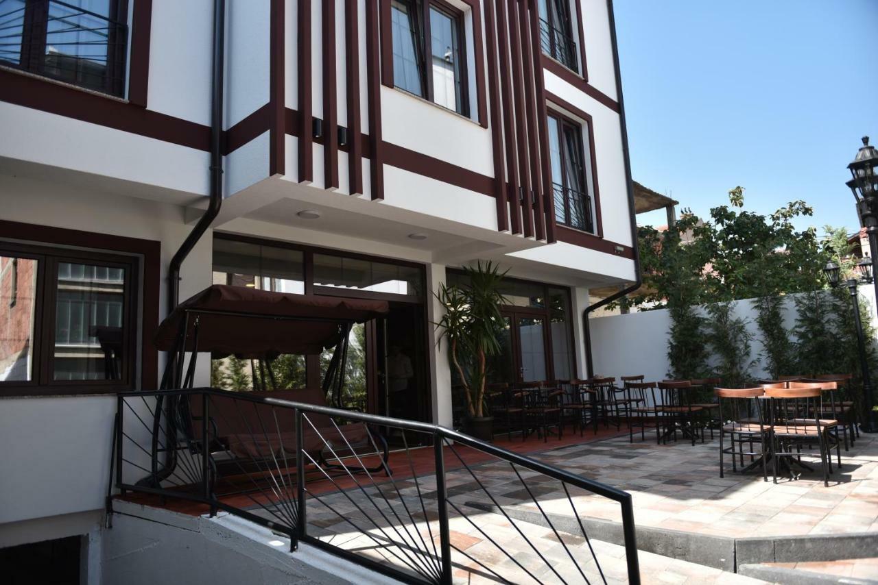 Prior Hotel Prizren Esterno foto