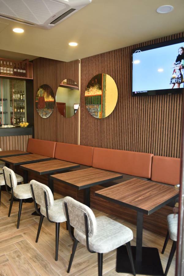 Prior Hotel Prizren Esterno foto