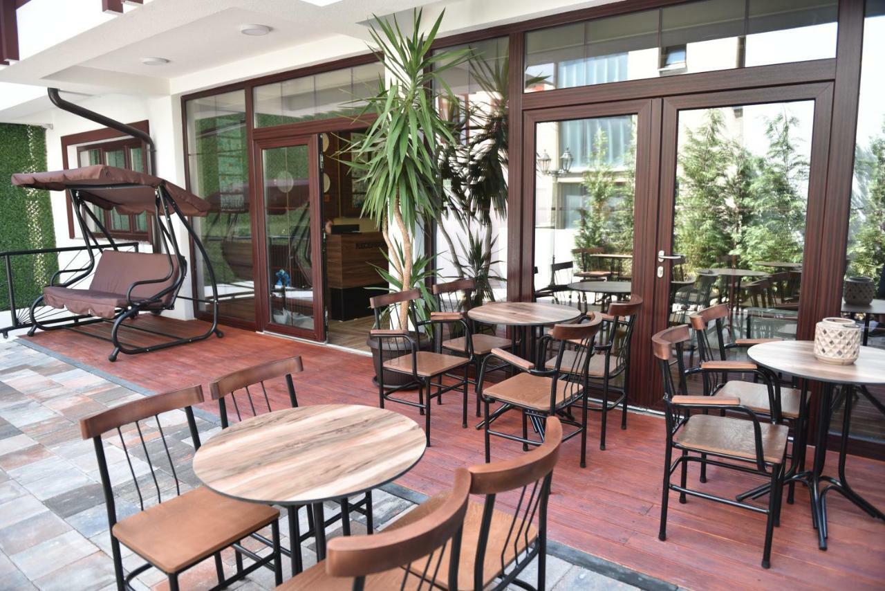 Prior Hotel Prizren Esterno foto